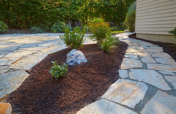 Cost of Outdoor Hardscaping in Thousand Oaks