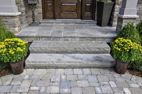 Cost of Hardscaping Installation in Thousand Oaks